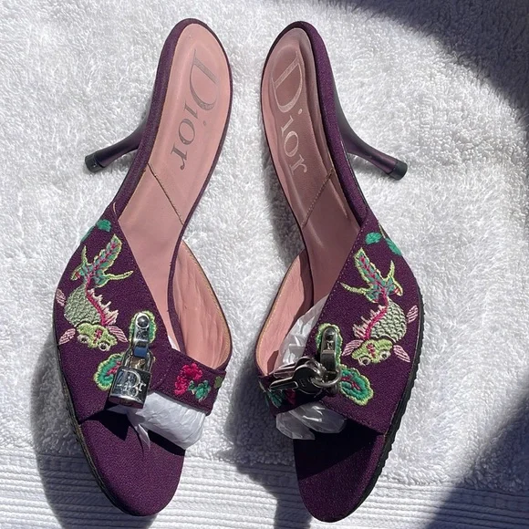 DIOR PURPLE KOI LOCK & KEYS HEELS - Picture 9 of 16
